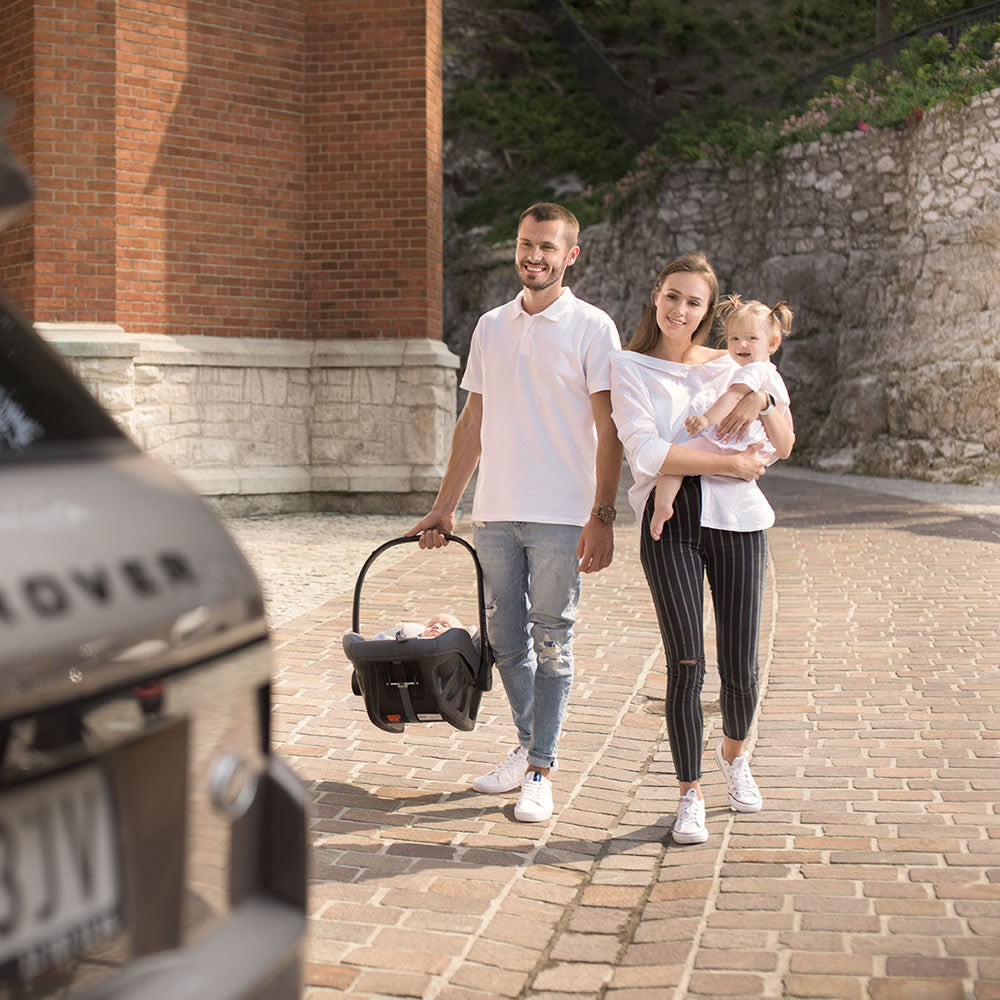 Avionaut Babyschale Cosmo 2.0 i-Size 40-87 cm Lifetime by Knirpsenland