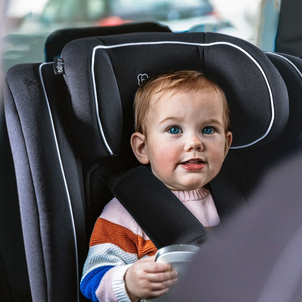 babyGO FreeFix i-Size Kindersitz 76–150 cm – Autositz mit ISOFIX