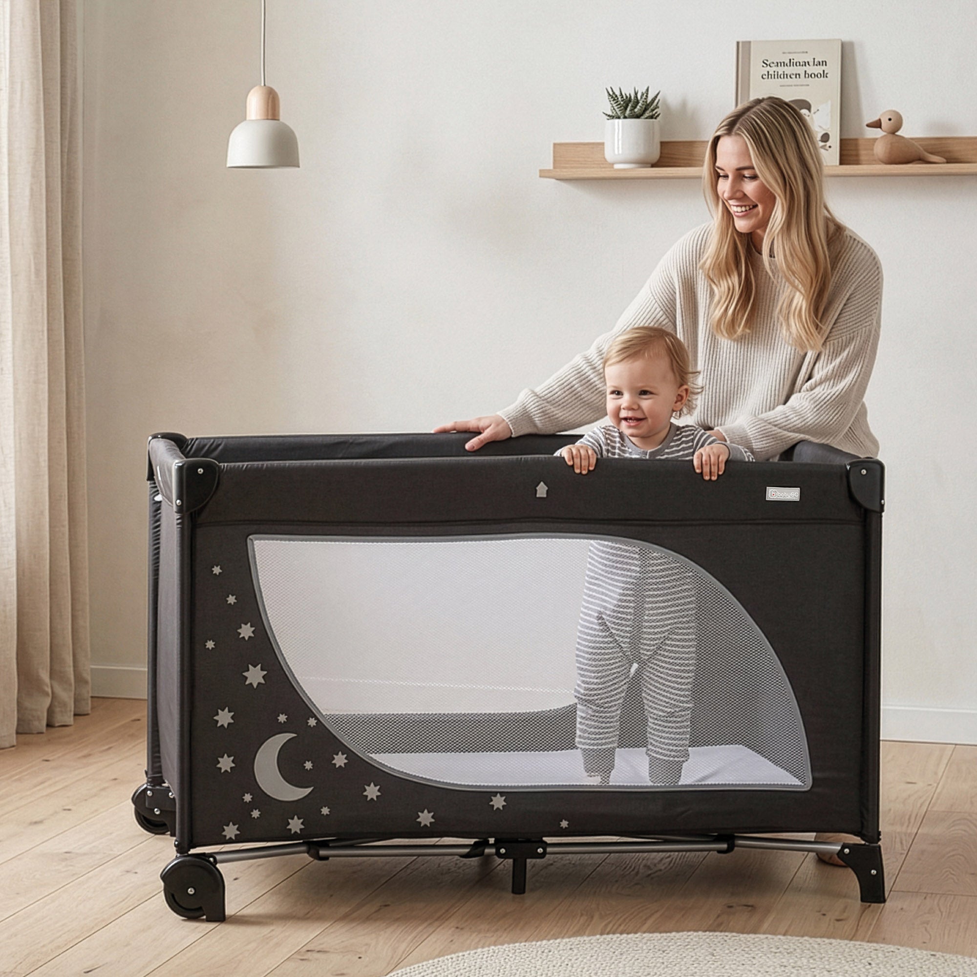 babyGO Moonstar Reisebett 120x60 cm – Glow in the Dark Reisebett mit Seiteneinstieg & Tragetasche