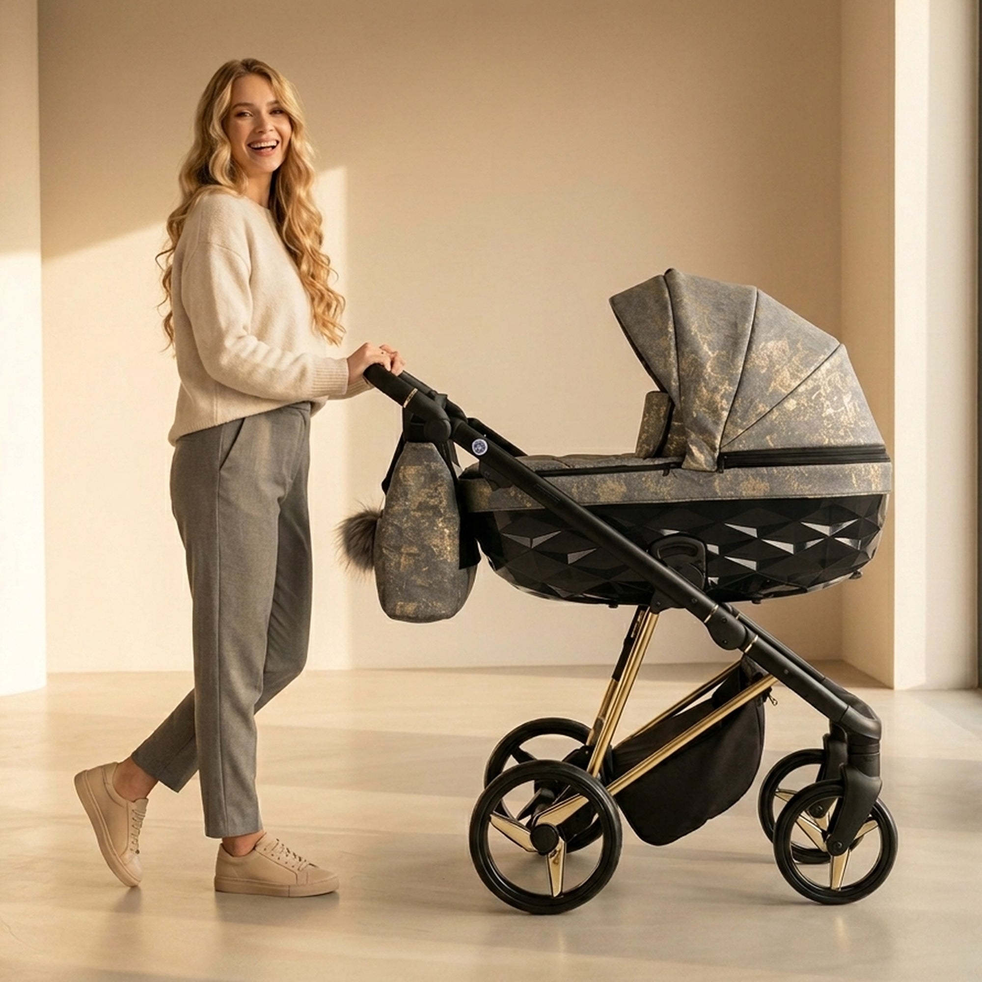 Luxus Kombi-Kinderwagen Milano Grau Gold – Limited Edition mit exklusiver Stoffstruktur