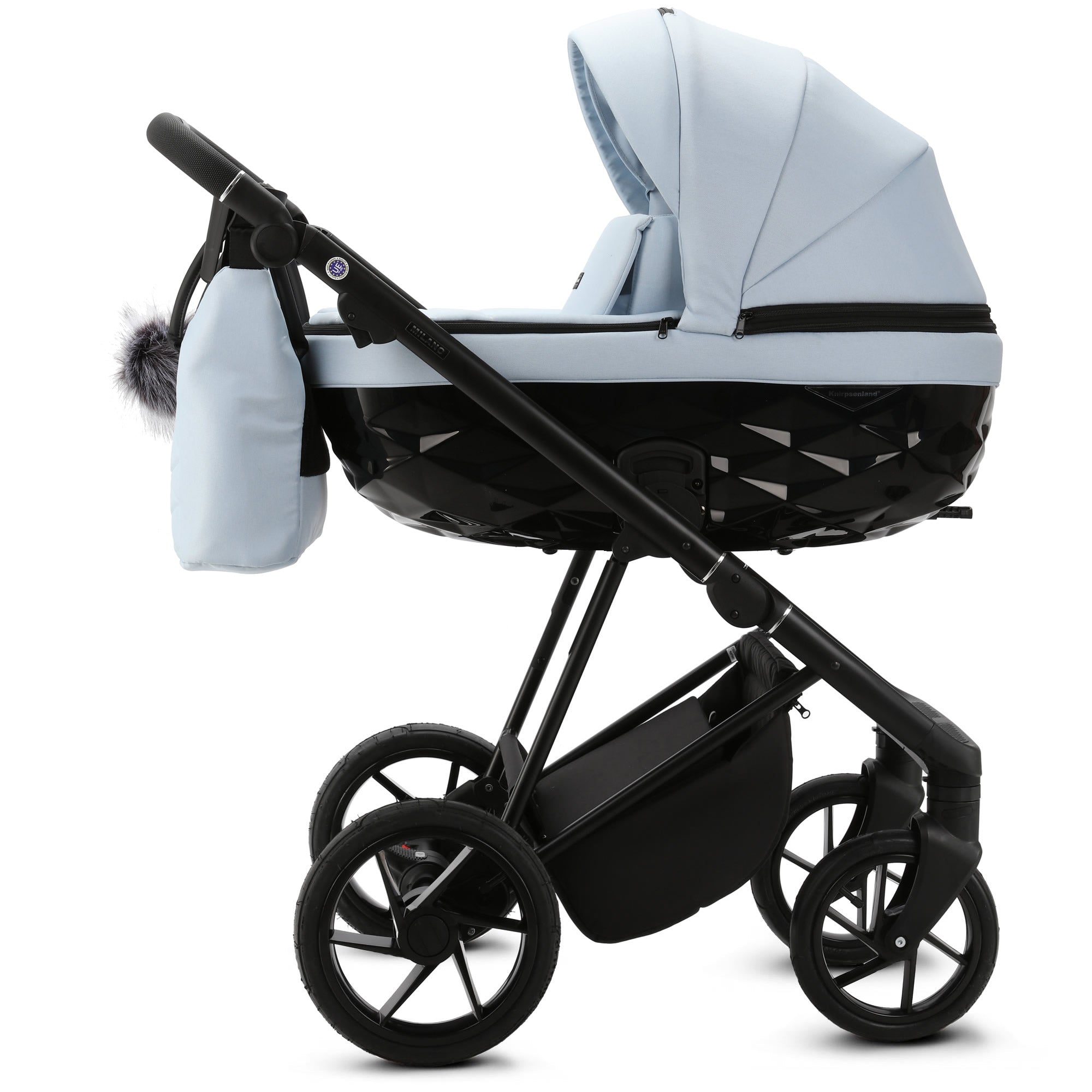 luxus-kombi-kinderwagen-milano-hellblau.jpg