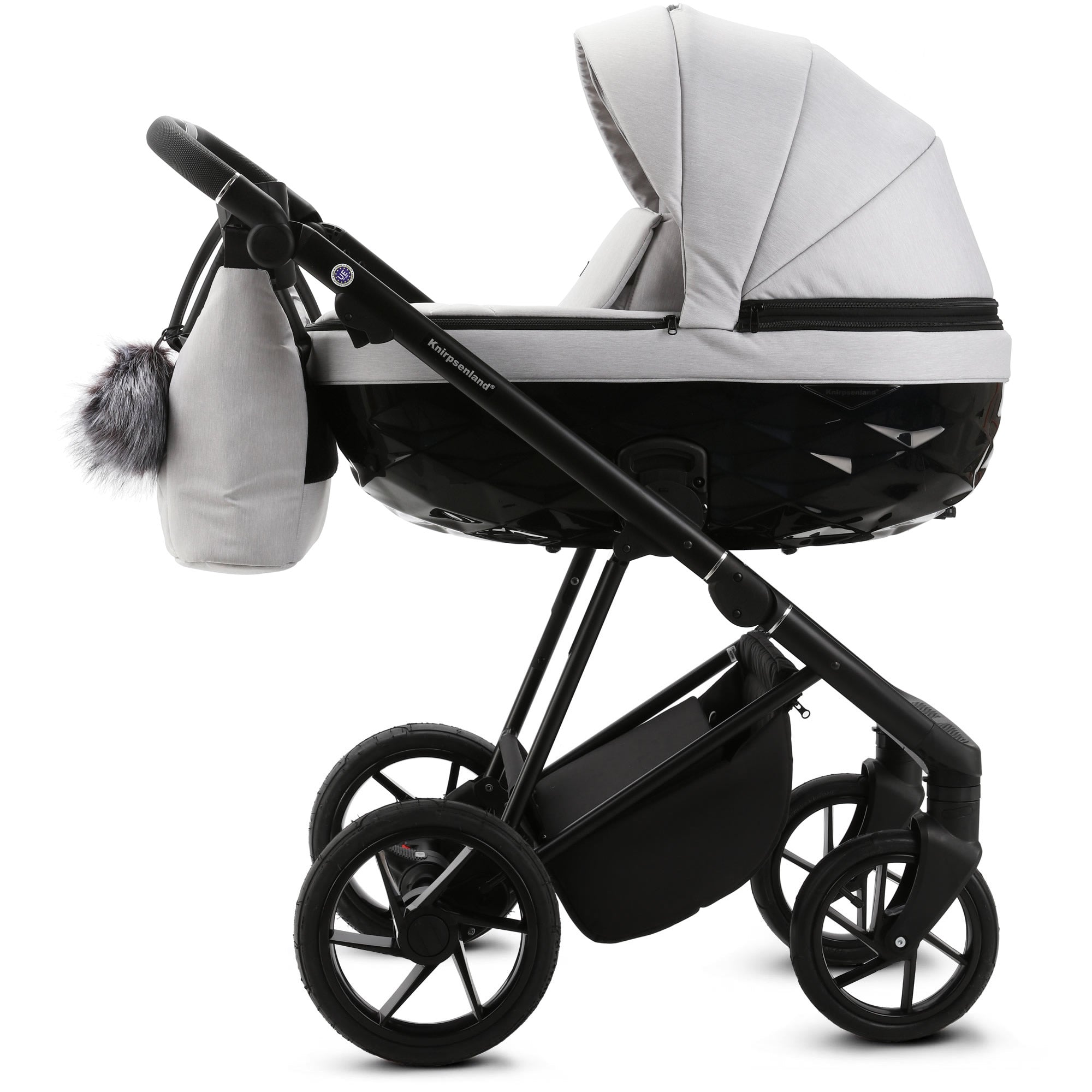 luxus-kombi-kinderwagen-milano-grau.jpg
